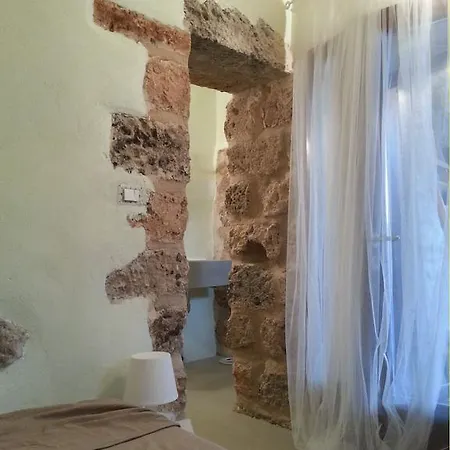 La Torre Di Merlino