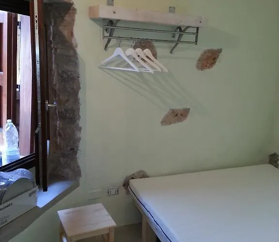 La Torre Di Merlino
